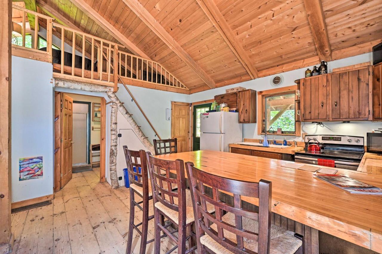 Remote Cabin With Fire Pit 3 Miles To Stowe Mtn! 外观 照片